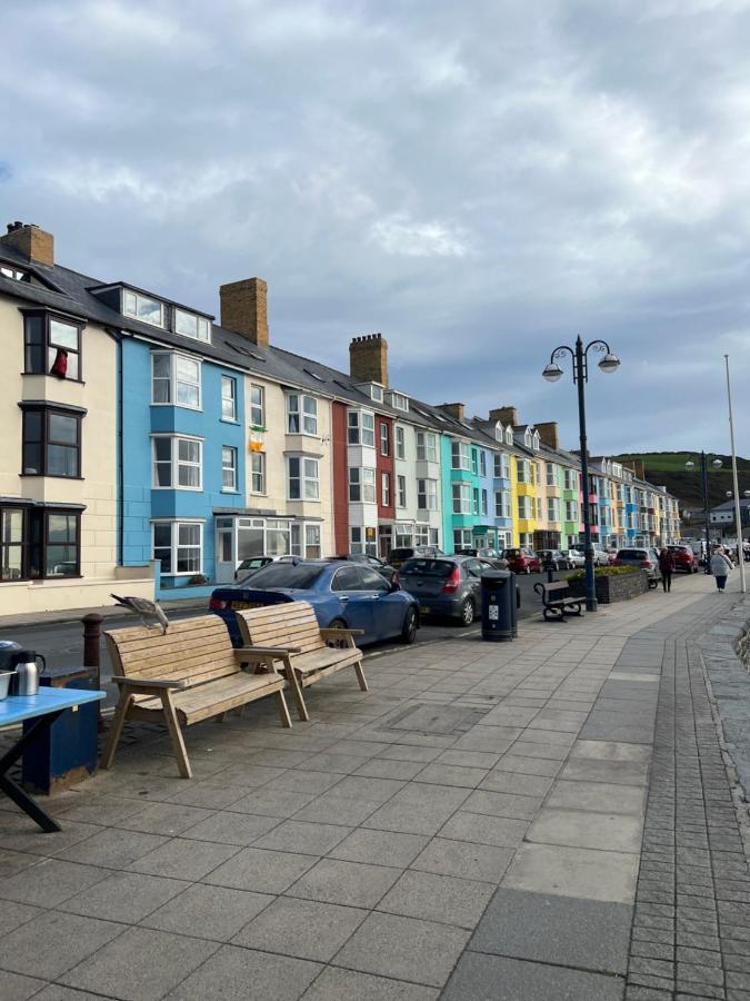 Seafront Apartment With Balcony, Parking And Sea Views Aberystwyth Exterior photo